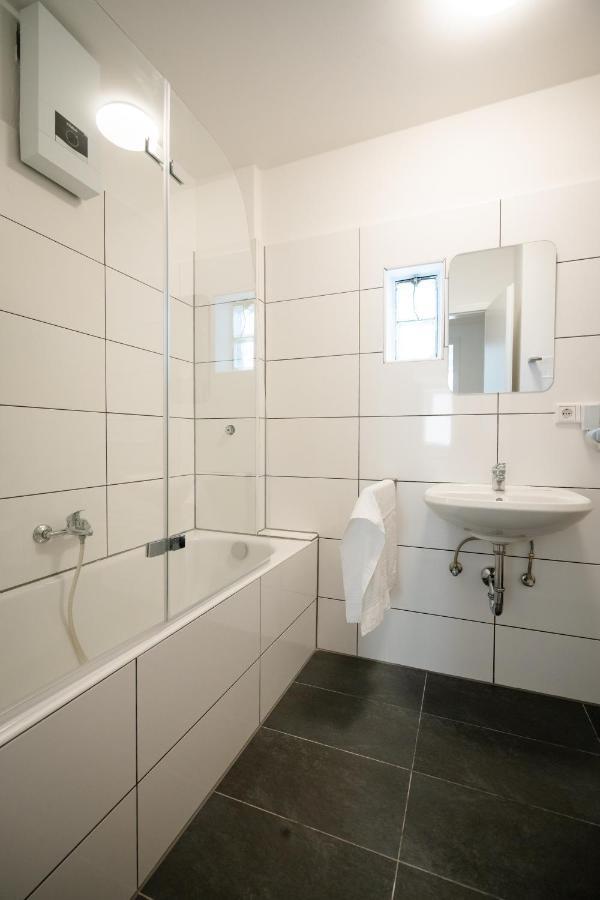 Apartment Old Town 2 Rooms/baths Düsseldorf